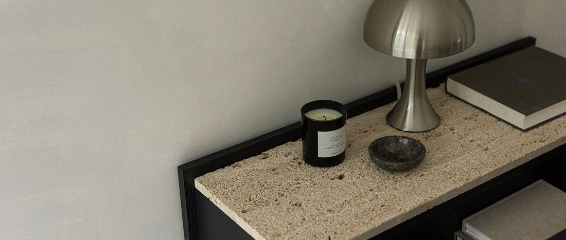 Jak udekorować konsolę? Co postawić na konsoli w salonie i przy kanapie.